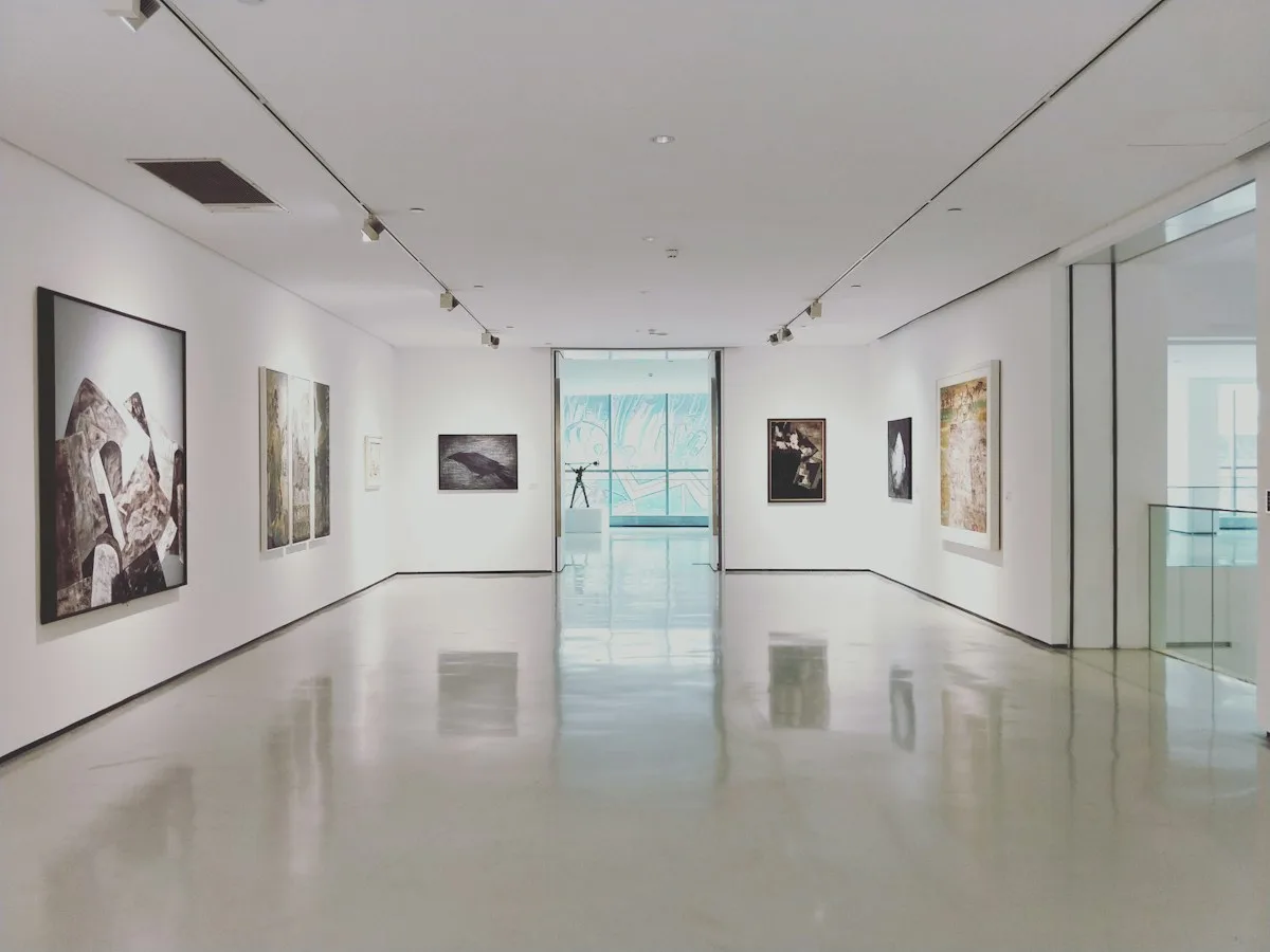 An art museum gallery